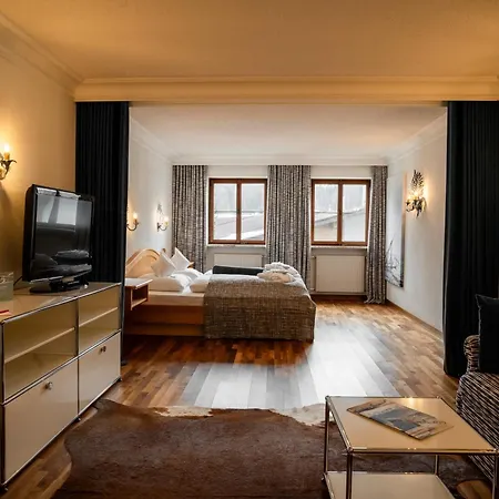 Hinterwies - Ski In / Lodge / Dine Lech am Arlberg Exterior photo