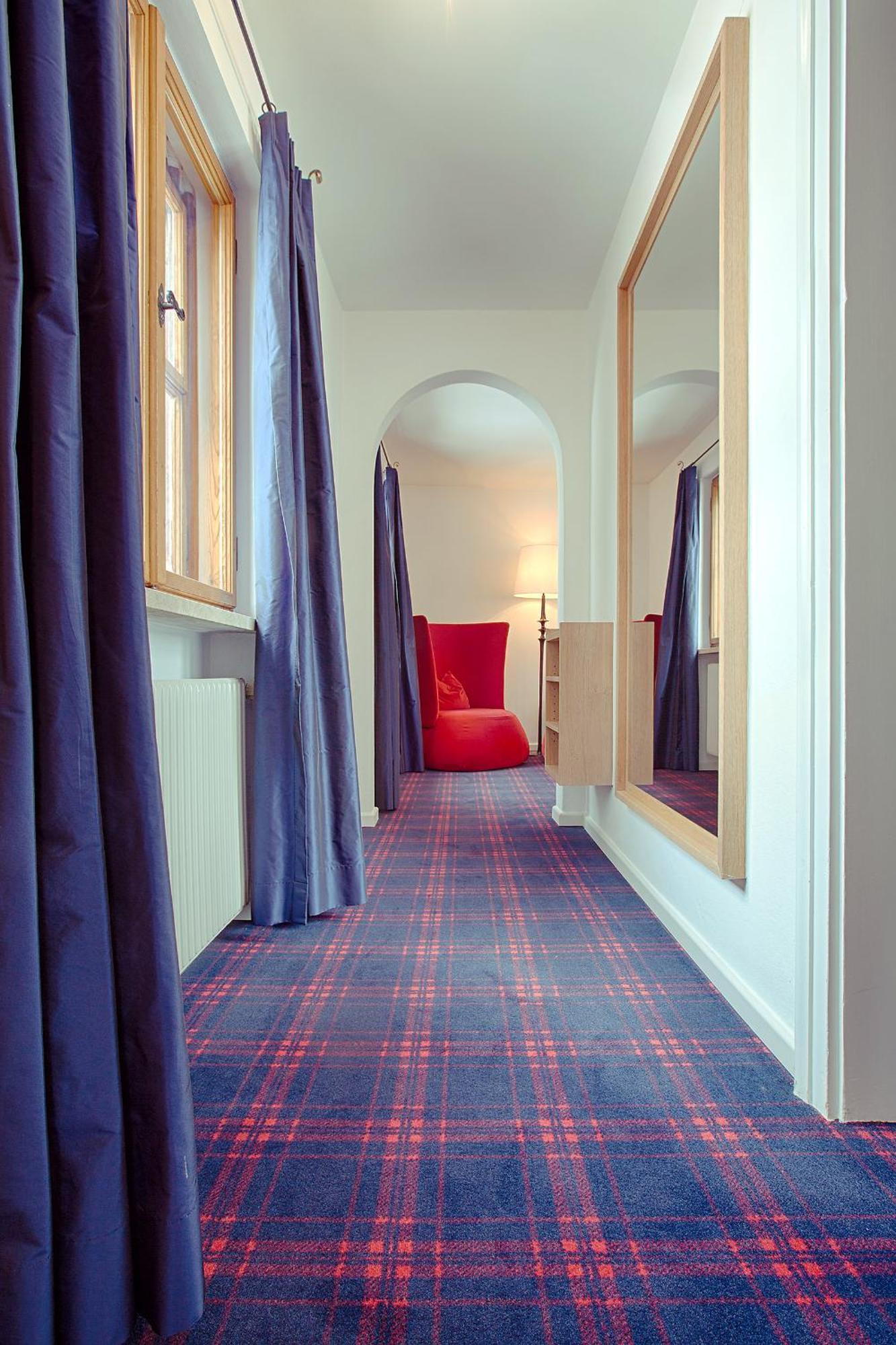 Hinterwies - In / / Dine Hotel
