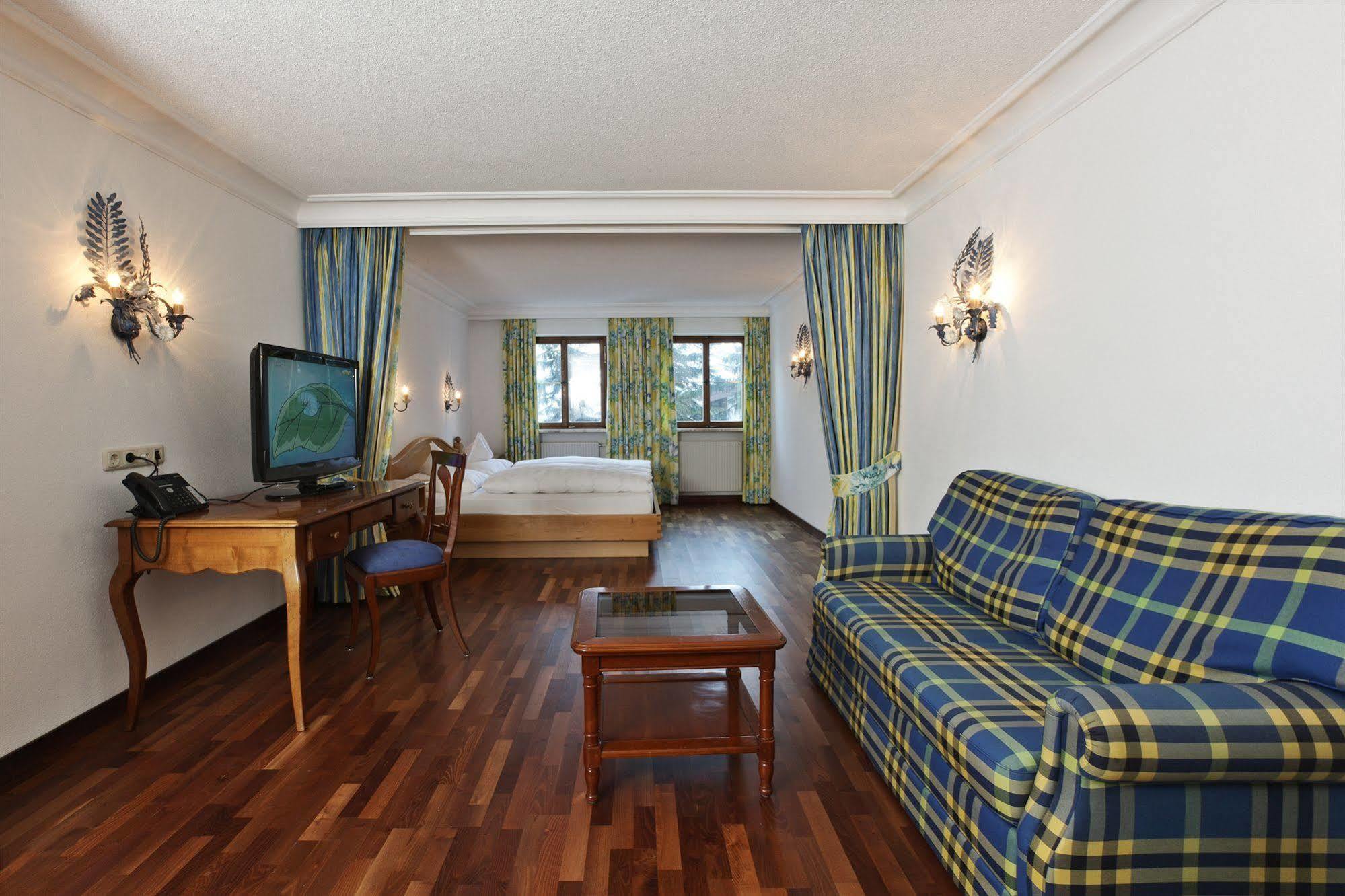 Hinterwies - In / / Dine 4* Lech am Arlberg