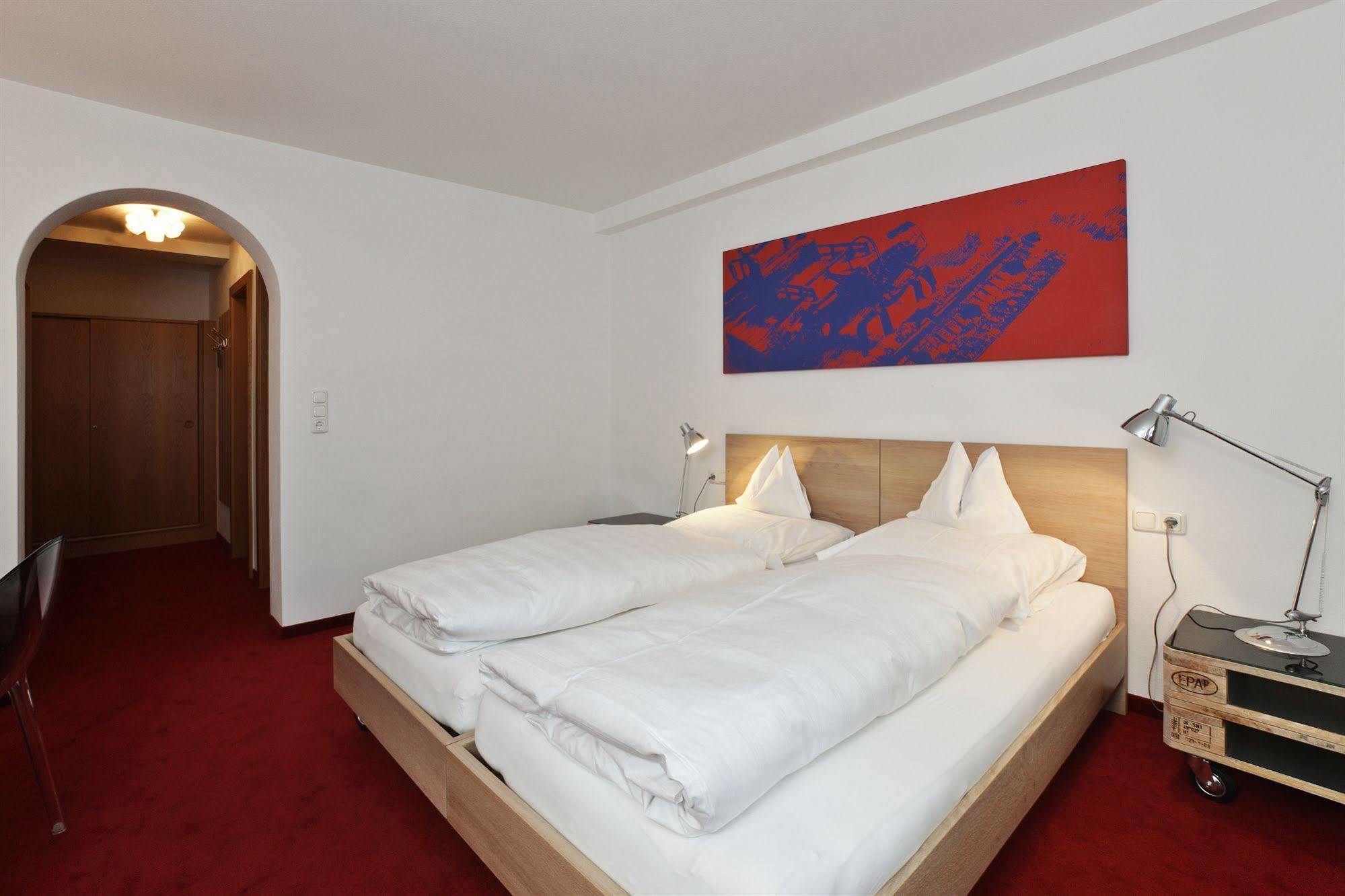 Hinterwies - In / / Dine Hotel Lech am Arlberg