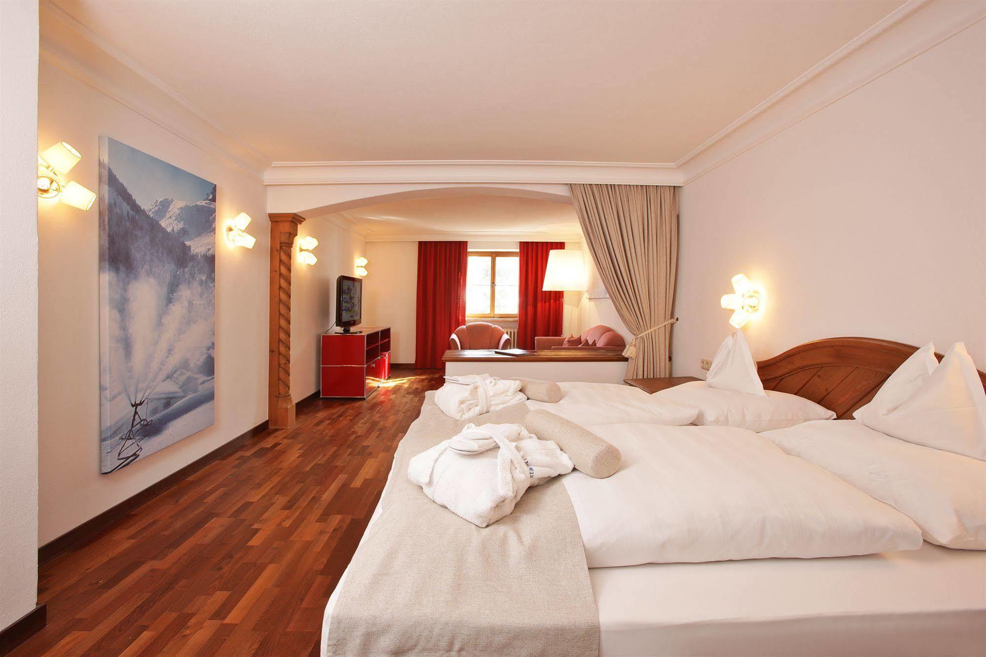 Hinterwies - In / / Dine Hotel 4*
